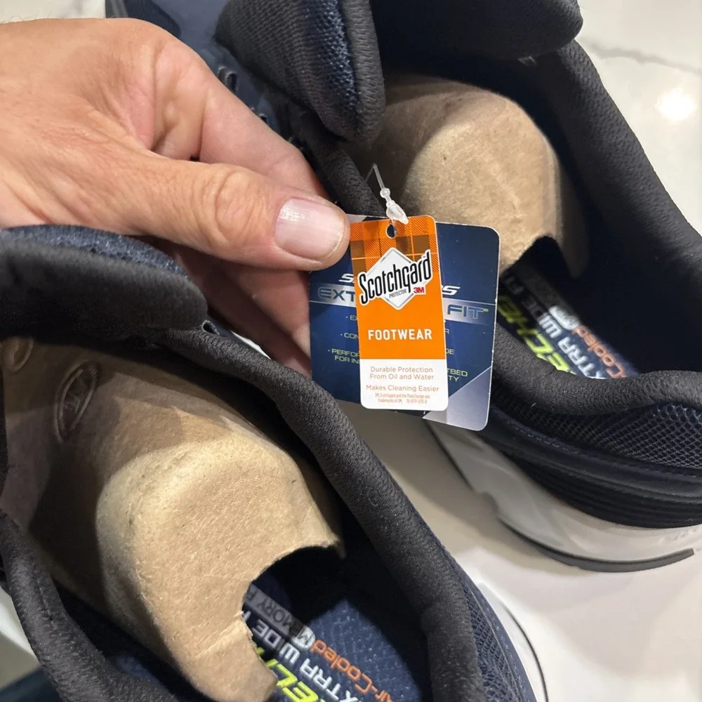 Skechers Crossbar Outdoor Sneaker Extra Wide Size 14